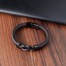 Cargar imagen en el visor de la galería, Pulsera de cuero genuino con adornos de acero inoxidable _  color negro/marrón, accesorios de múltiples capas.
