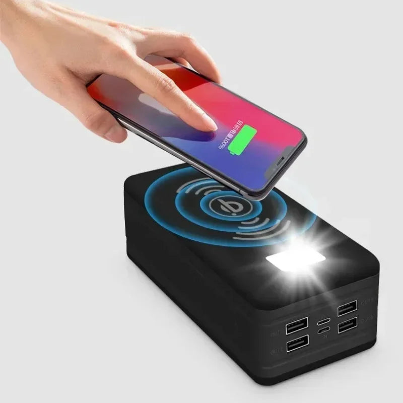 Cargador solar de 100.000 mAh y 120 W con 4 puertos USB para todo tipo de teléfonos móviles y dispositivos electrónicos.