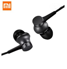 Cargar imagen en el visor de la galería, Auriculares originales Xiaomi Piston 3 con cable de graves de 3,5 mm
Auriculares deportivos internos con micrófono para teléfonos Xiaomi, Samsung y Huawei
